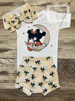 
              Mouse on the Moon - Baby or Toddler Complete Outfit
            