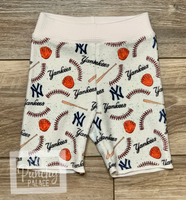 
              NY Yankees Tee and Shorts Set / Infant and Toddler Boys
            